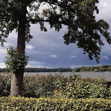 Bungalow Idylle Am See Neuruppin Esterno foto